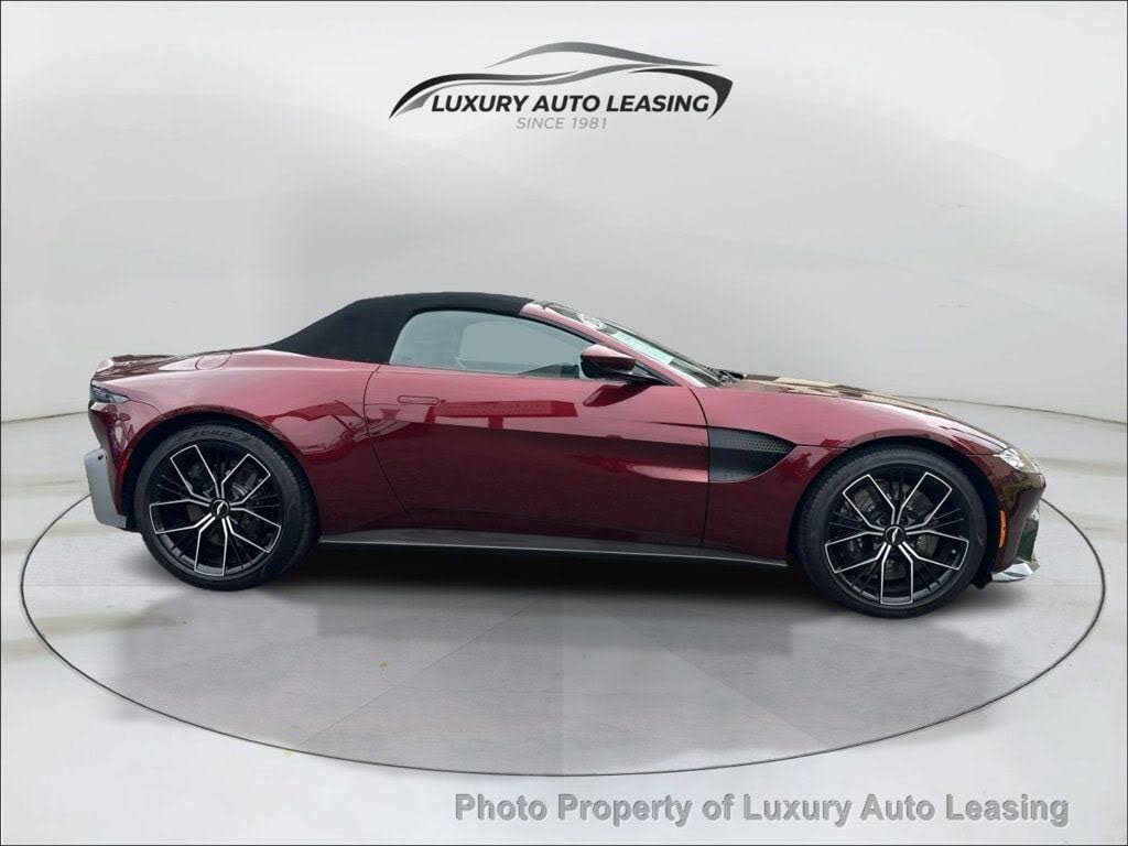 2021 Aston Martin Vantage Convertible RWD photo 2