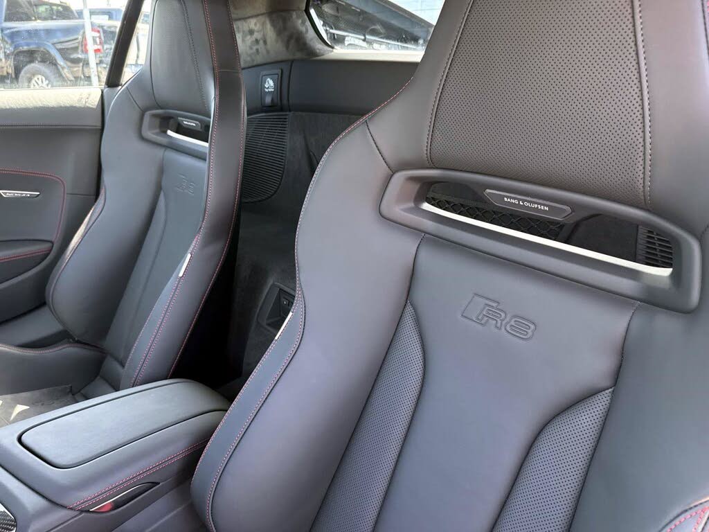 2018 Audi R8 quattro V10 Plus Coupe AWD photo 18 of 24