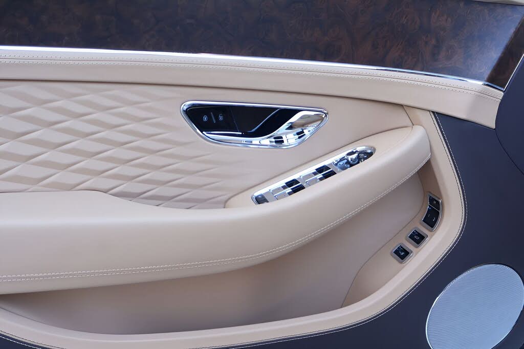 2026 Bentley Continental GT Azure AWD photo 14