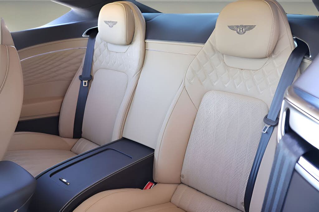2026 Bentley Continental GT Azure AWD photo 17