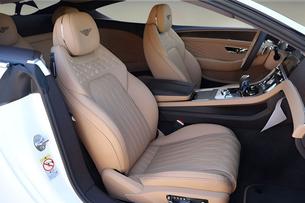 2026 Bentley Continental GT Azure AWD photo 24