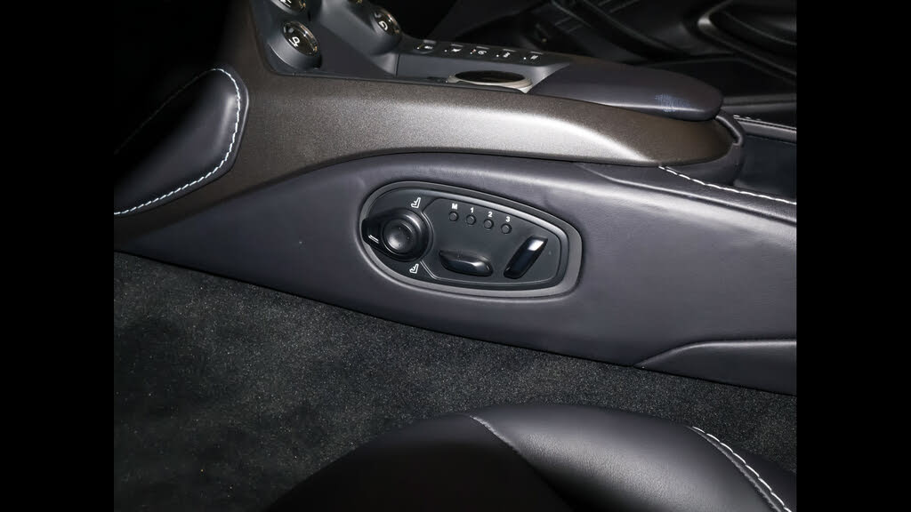 2023 Aston Martin Vantage V8 Convertible RWD photo 16