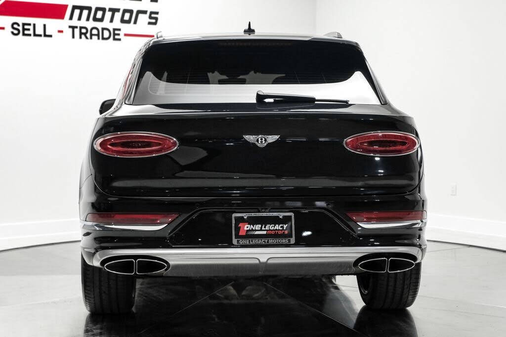 2023 Bentley Bentayga Azure V8 AWD photo 13