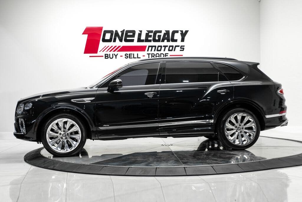 2023 Bentley Bentayga Azure V8 AWD photo 17