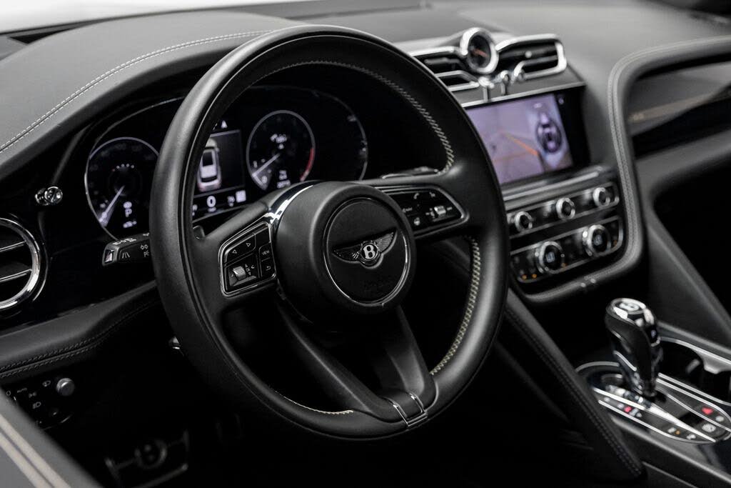 2023 Bentley Bentayga Azure V8 AWD photo 22