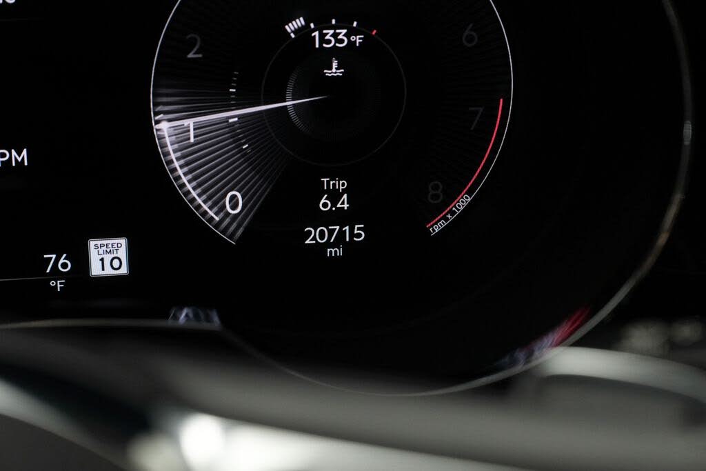 2023 Bentley Bentayga Azure V8 AWD photo 24