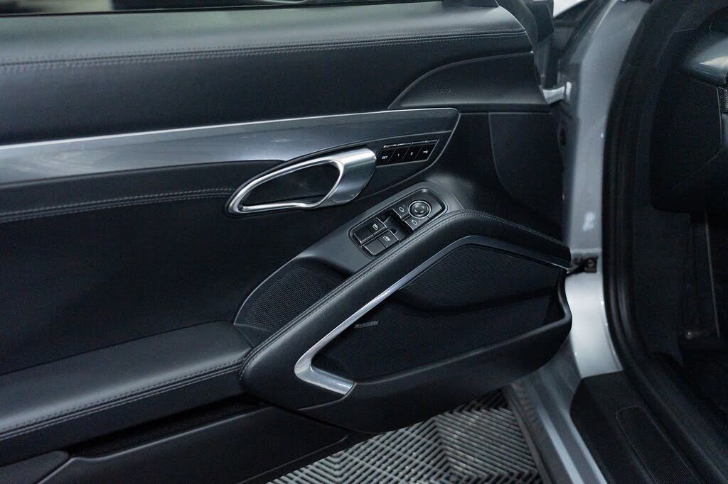 2014 Porsche 911 Turbo Coupe AWD photo 22 of 24