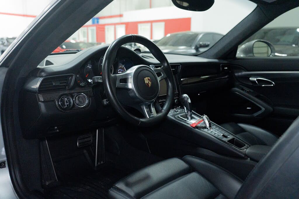 2014 Porsche 911 Turbo Coupe AWD photo 23 of 24