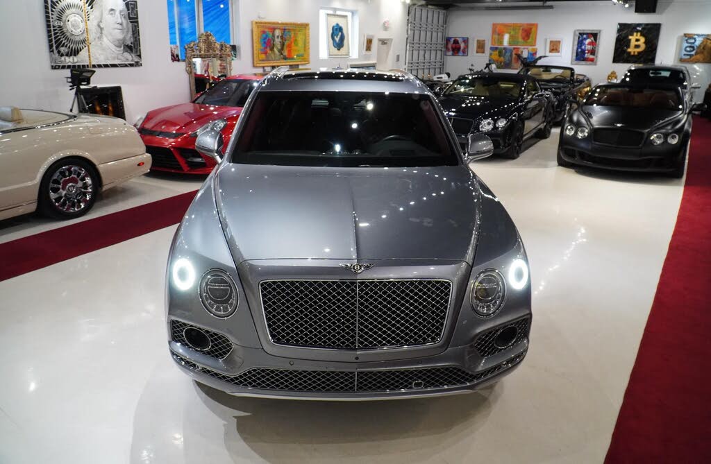 2020 Bentley Bentayga V8 AWD photo 2