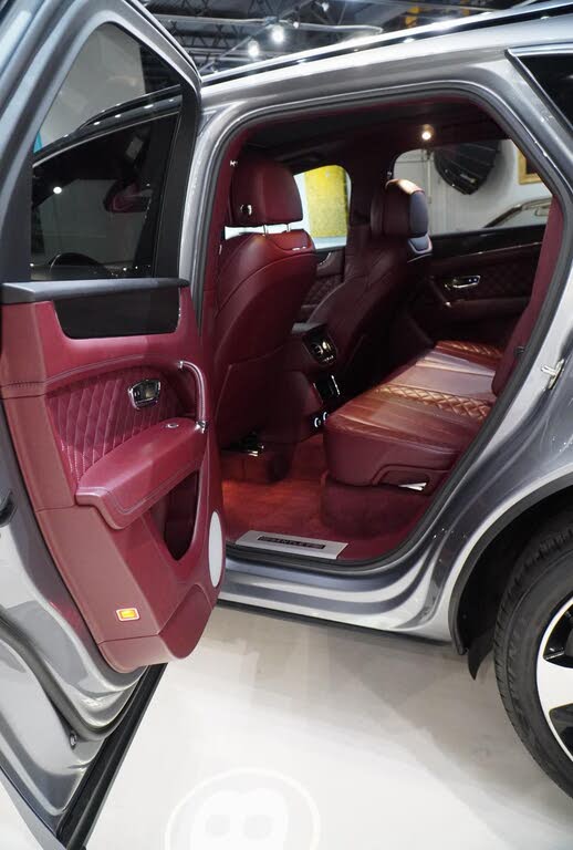 2020 Bentley Bentayga V8 AWD photo 18