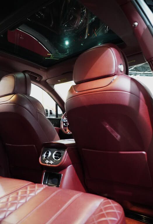 2020 Bentley Bentayga V8 AWD photo 24