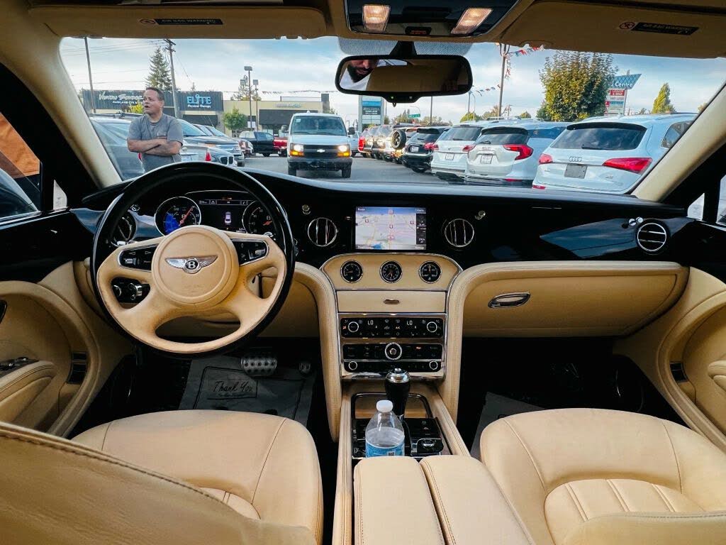 2011 Bentley Mulsanne RWD photo 12