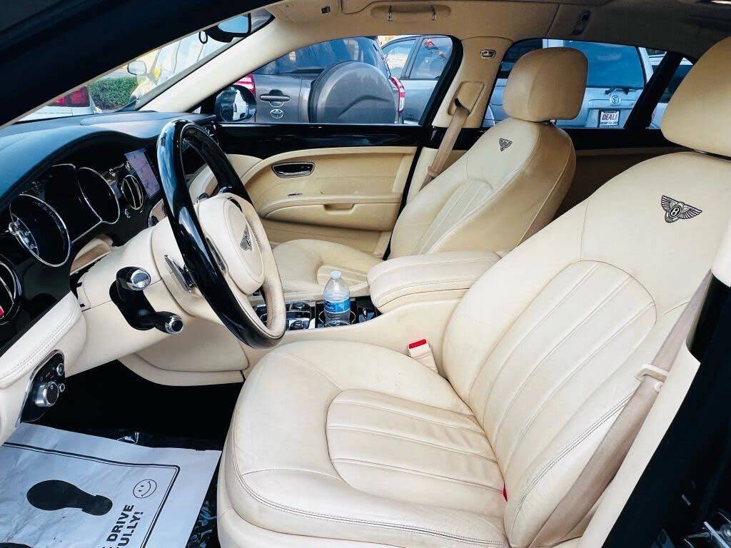 2011 Bentley Mulsanne RWD photo 13