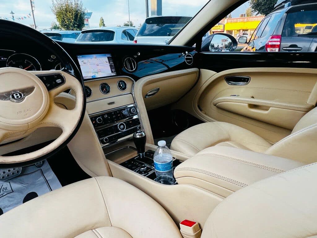 2011 Bentley Mulsanne RWD photo 15