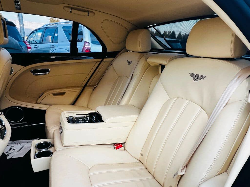 2011 Bentley Mulsanne RWD photo 9