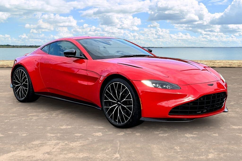 2022 Aston Martin Vantage Coupe RWD photo 3