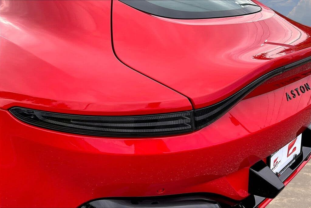 2022 Aston Martin Vantage Coupe RWD photo 23