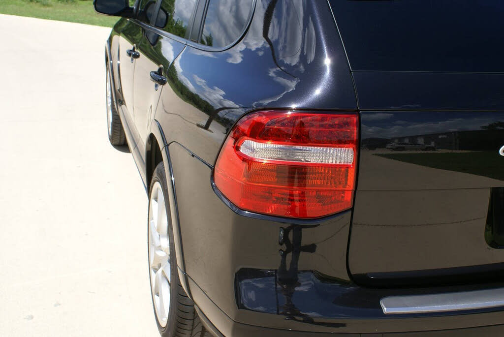 2008 Porsche Cayenne GTS AWD photo 12