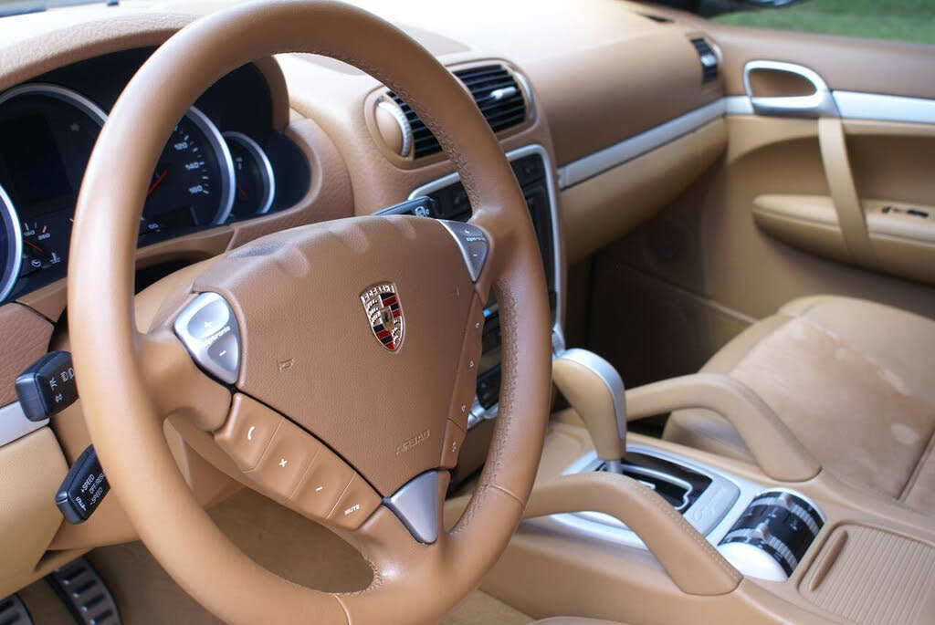 2008 Porsche Cayenne GTS AWD photo 14