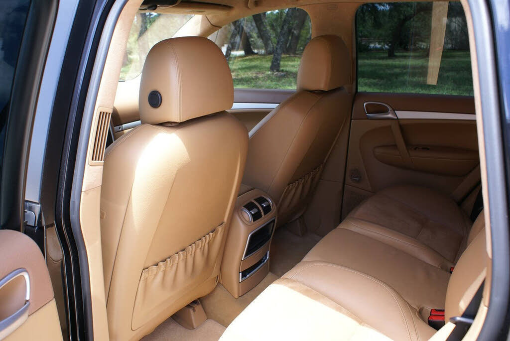 2008 Porsche Cayenne GTS AWD photo 20