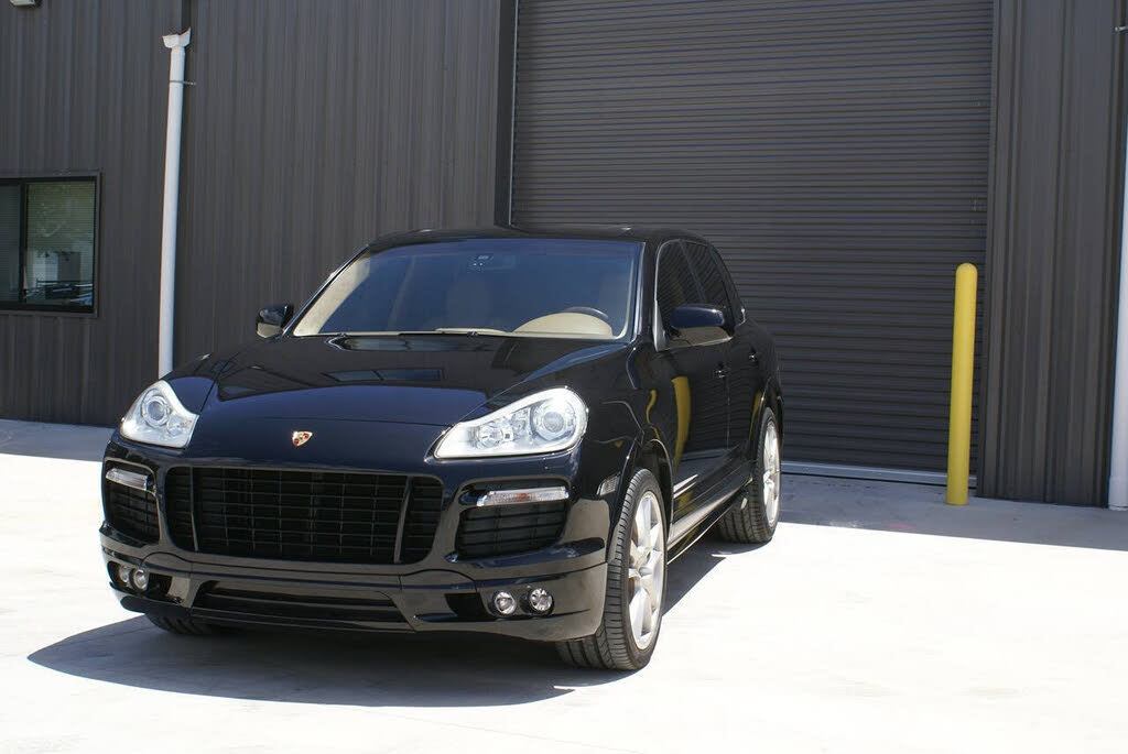 2008 Porsche Cayenne GTS AWD photo 3