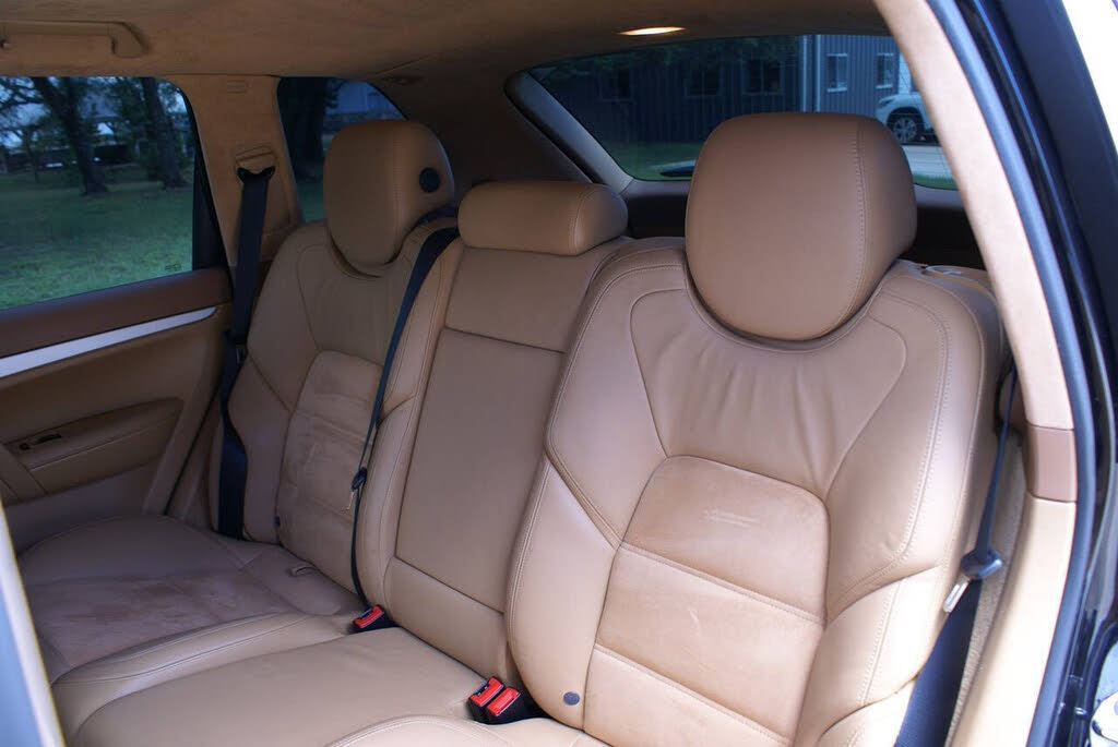 2008 Porsche Cayenne GTS AWD photo 21