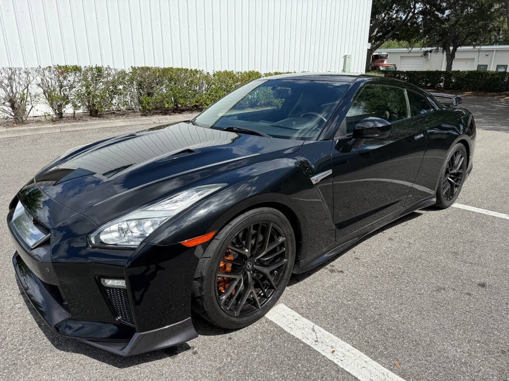 2018 Nissan GT-R Premium AWD