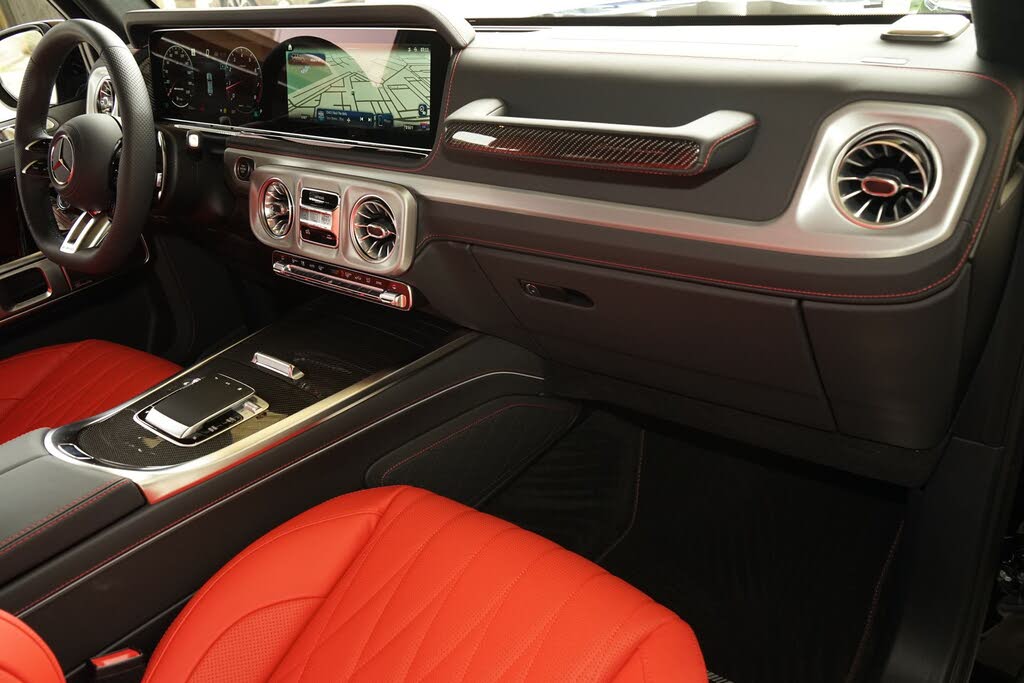2025 Mercedes-Benz G-Class AMG G 63 4MATIC photo 12 of 24