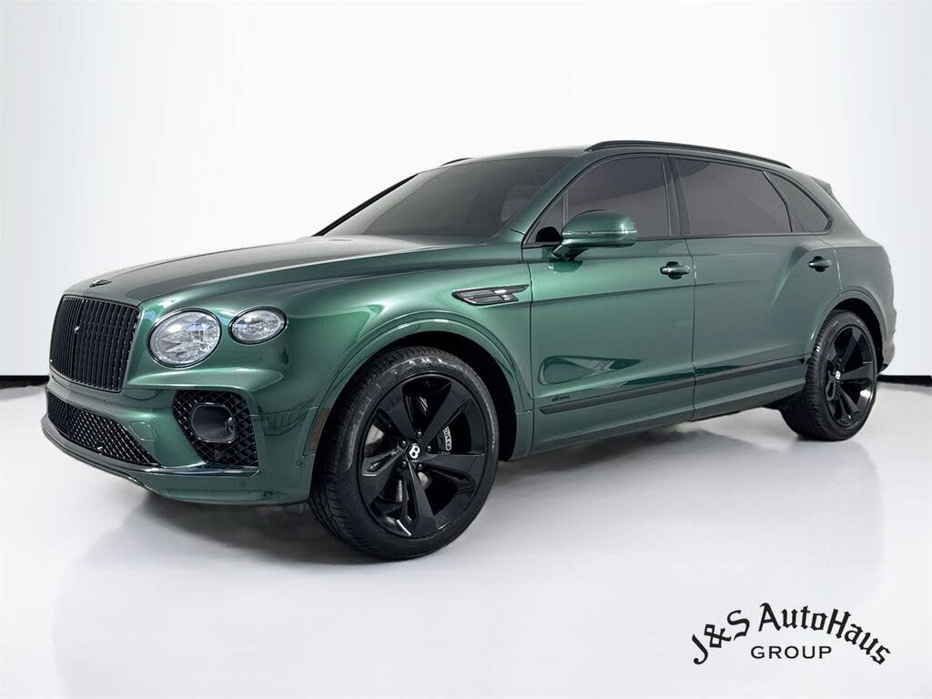 2023 Bentley Bentayga Azure V8 AWD photo 3
