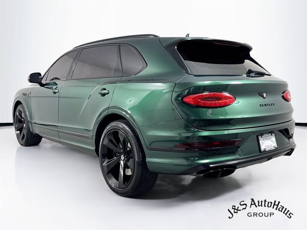 2023 Bentley Bentayga Azure V8 AWD photo 5