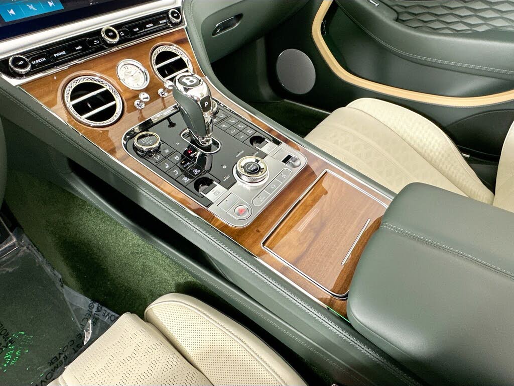2026 Bentley Continental GTC Mulliner AWD photo 13