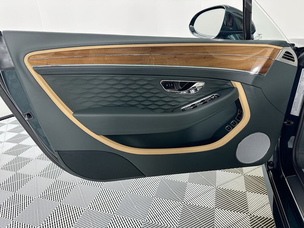 2026 Bentley Continental GTC Mulliner AWD photo 14