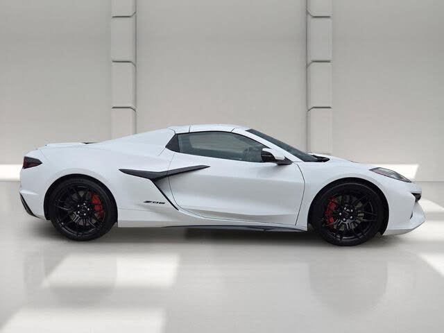 2024 Chevrolet Corvette Z06 3LZ Convertible RWD photo 6