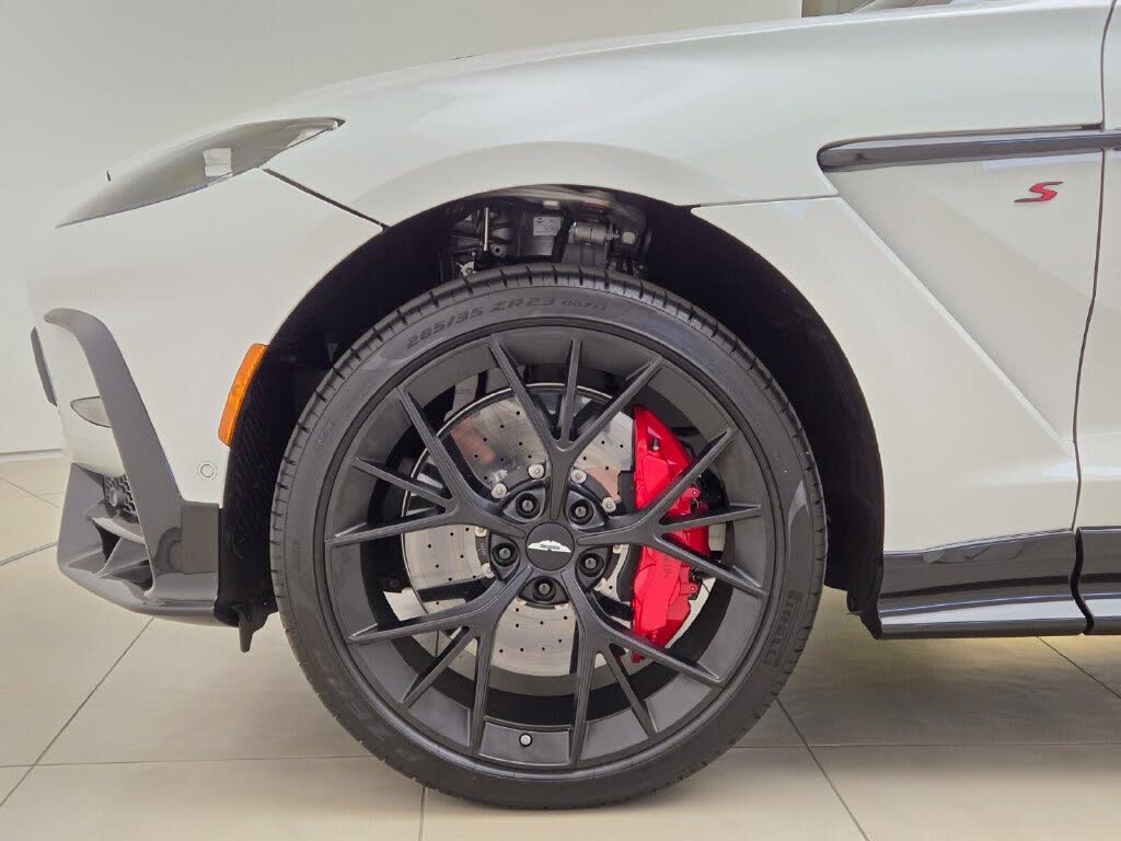 2026 Aston Martin DBX S AWD photo 11