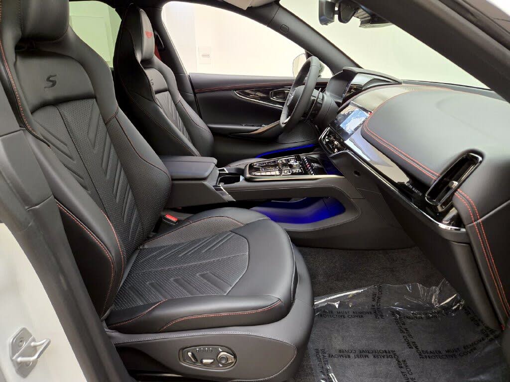 2026 Aston Martin DBX S AWD photo 24
