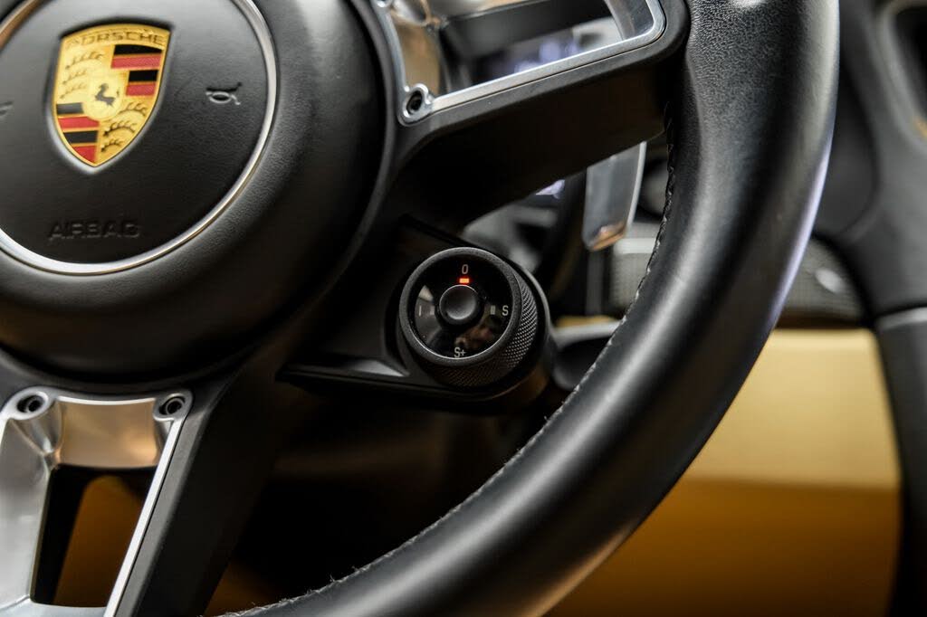 2018 Porsche 911 Turbo S Coupe AWD photo 15 of 24
