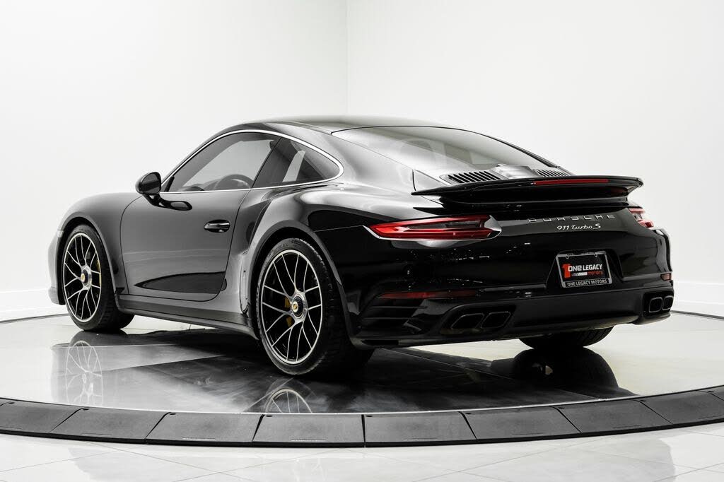 2018 Porsche 911 Turbo S Coupe AWD photo 10 of 24