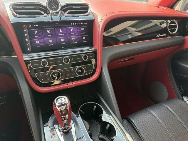 2023 Bentley Bentayga Azure V8 AWD photo 22