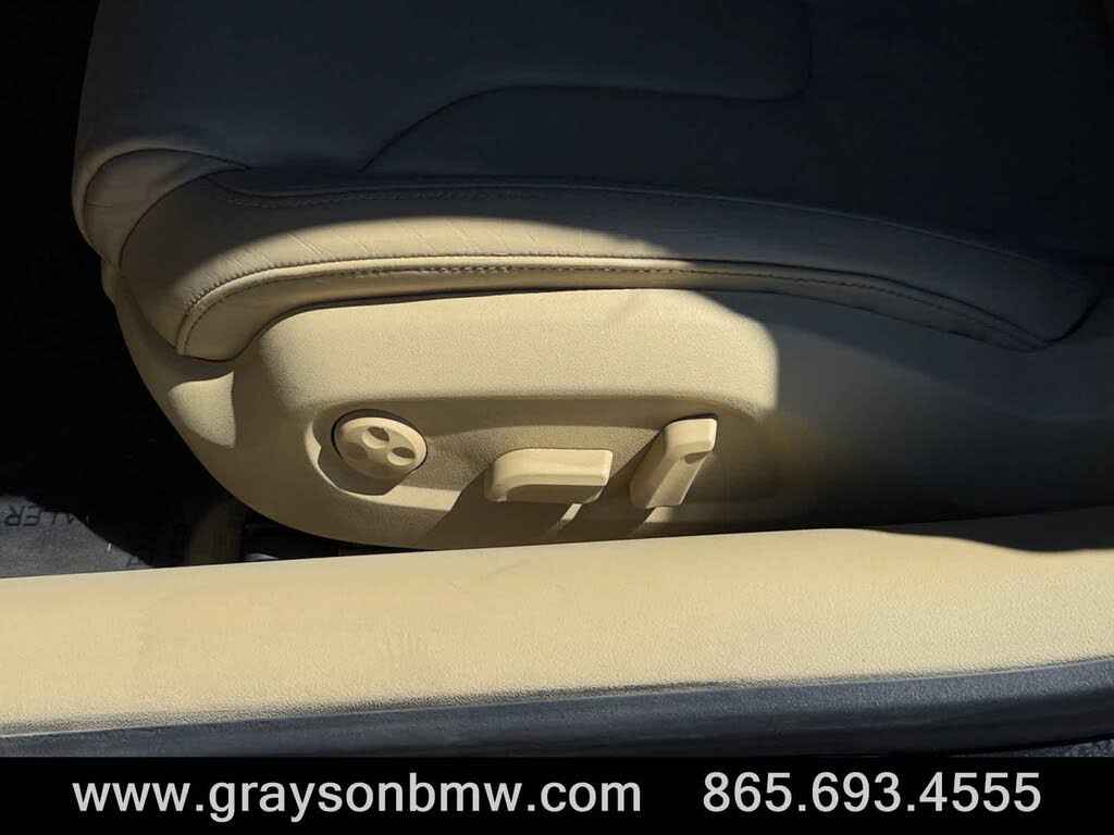 2011 Audi R8 5.2 quattro Spyder AWD photo 13 of 24