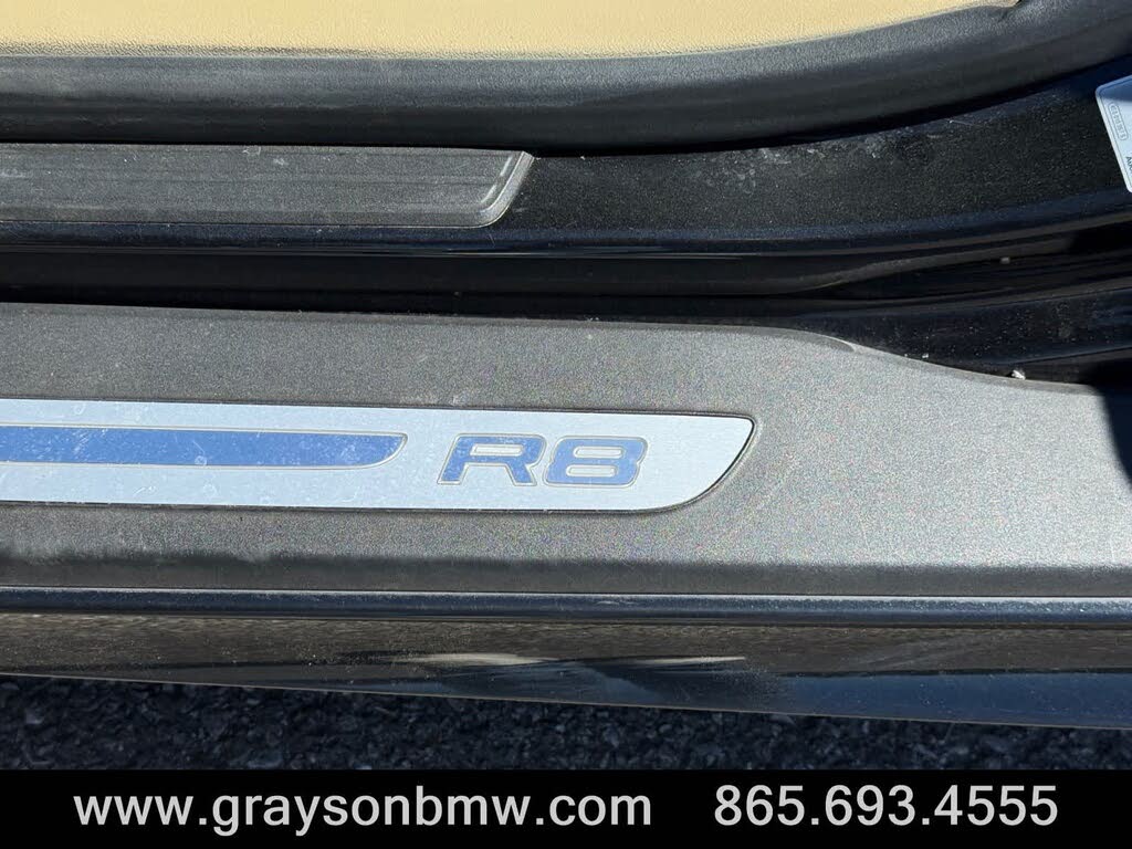 2011 Audi R8 5.2 quattro Spyder AWD photo 14 of 24