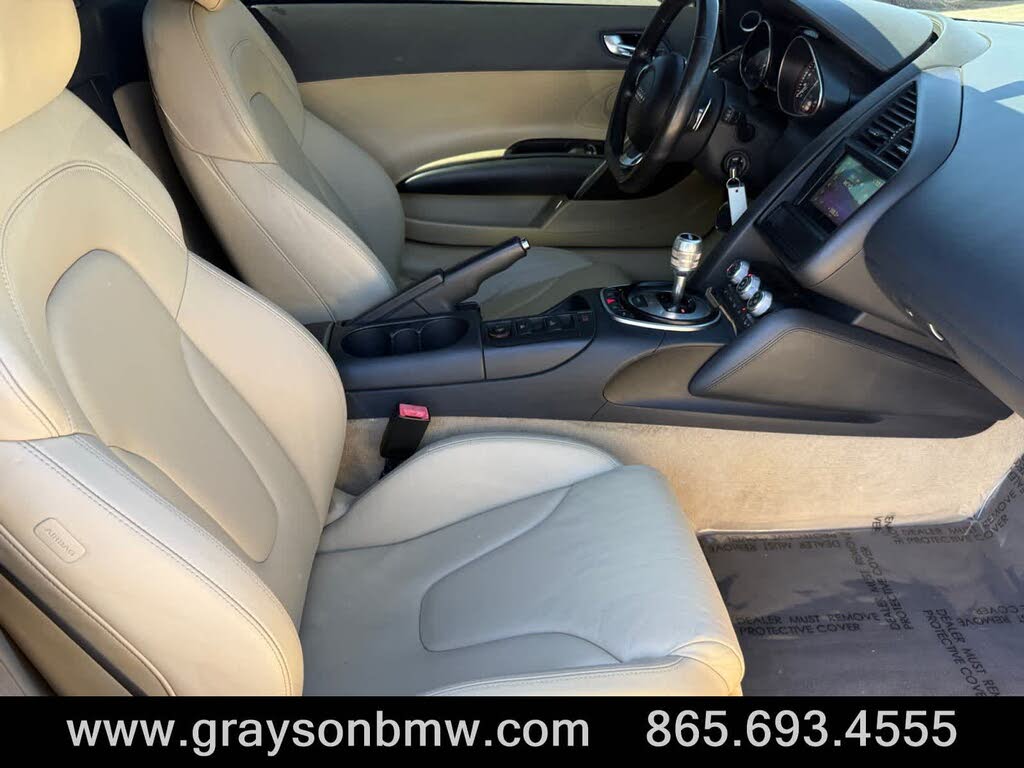2011 Audi R8 5.2 quattro Spyder AWD photo 18 of 24