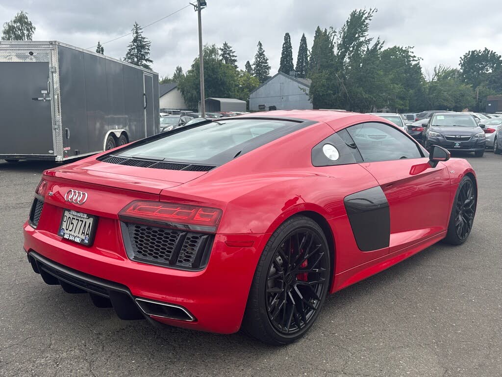 2017 Audi R8 quattro V10 Coupe AWD photo 4 of 10