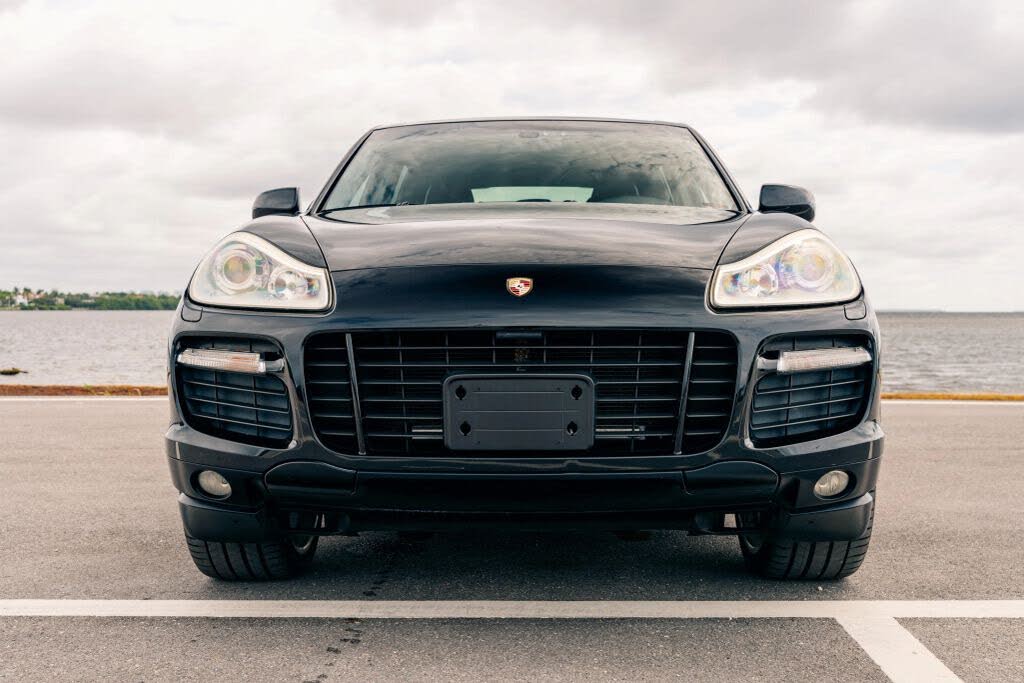 2009 Porsche Cayenne GTS AWD photo 11