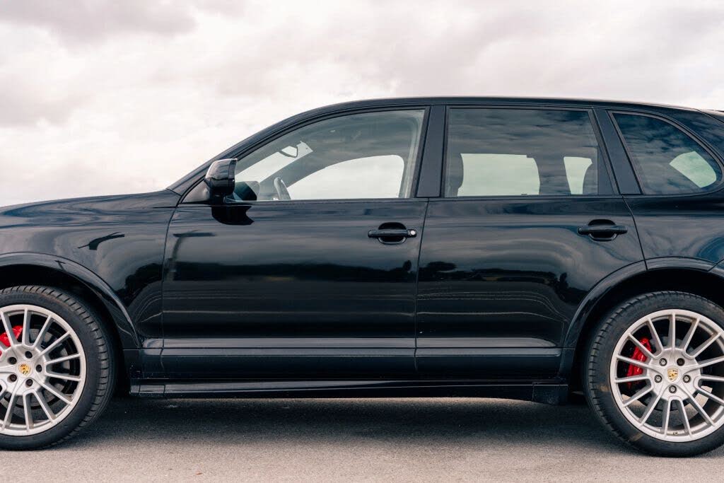 2009 Porsche Cayenne GTS AWD photo 24