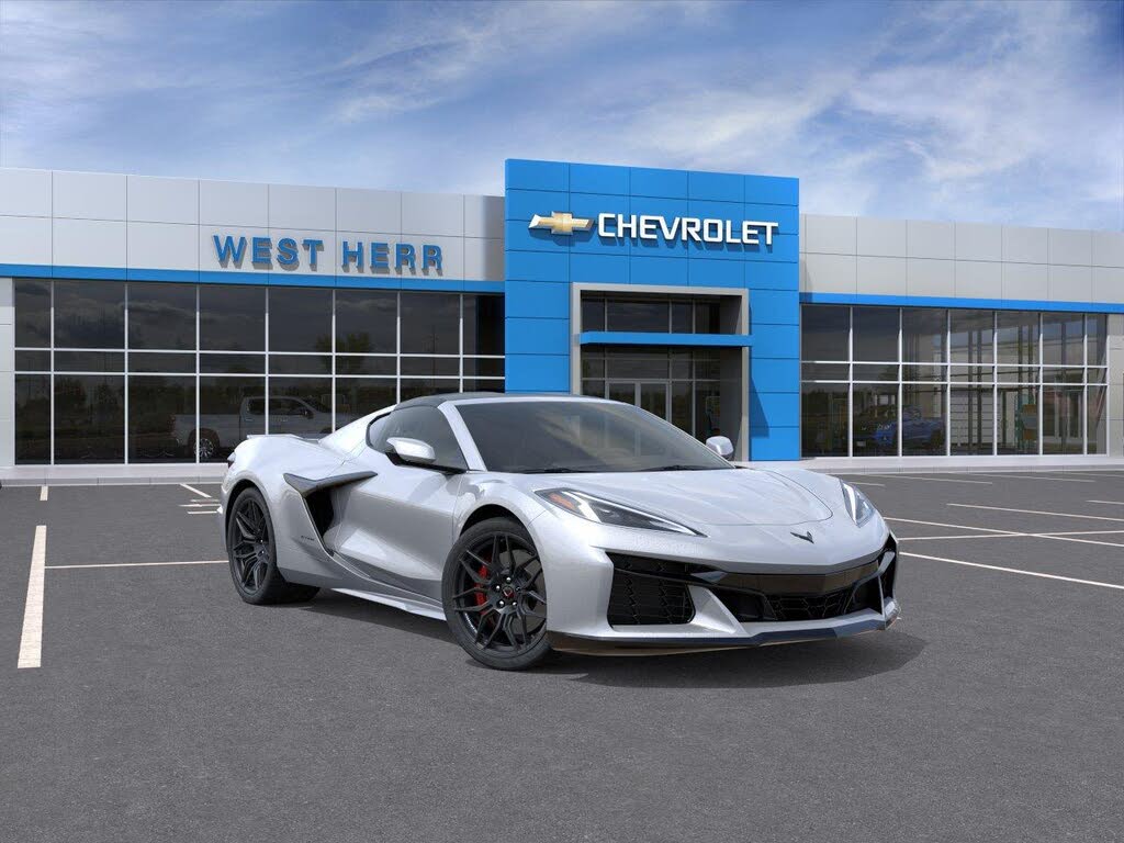 2026 Chevrolet Corvette Z06 1LZ Coupe RWD photo 2