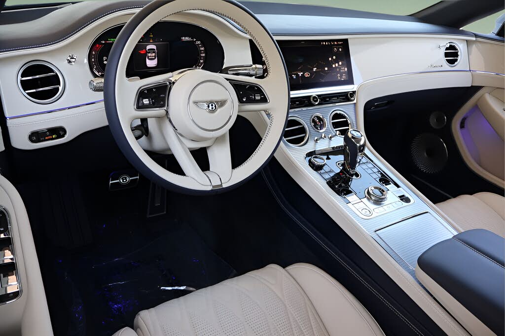 2026 Bentley Continental GTC Azure AWD photo 17