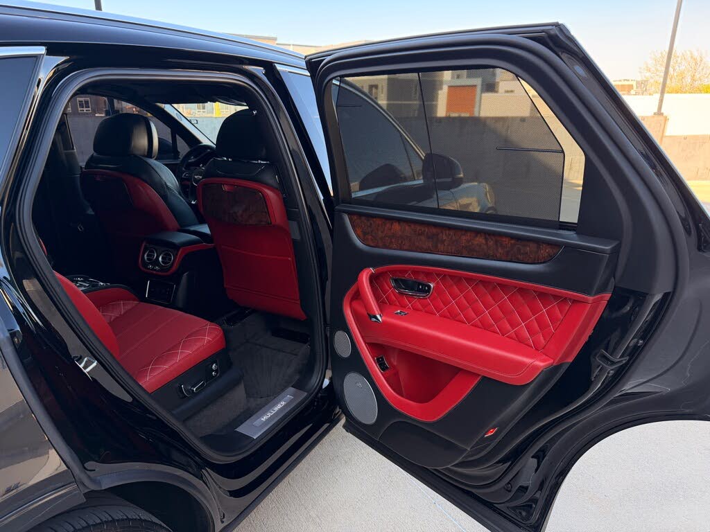 2018 Bentley Bentayga photo 23