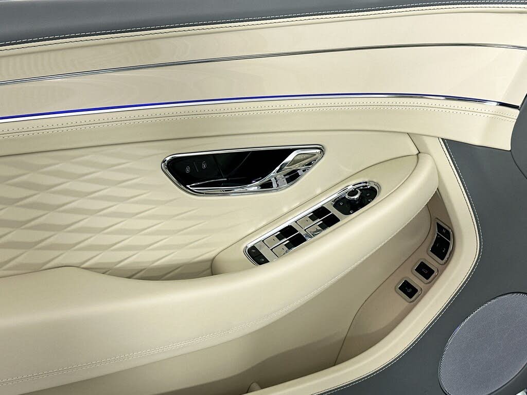 2026 Bentley Continental GTC Azure AWD photo 15