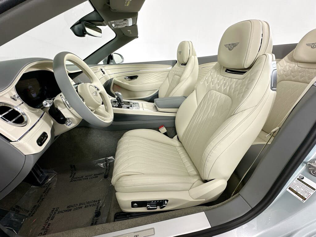 2026 Bentley Continental GTC Azure AWD photo 18