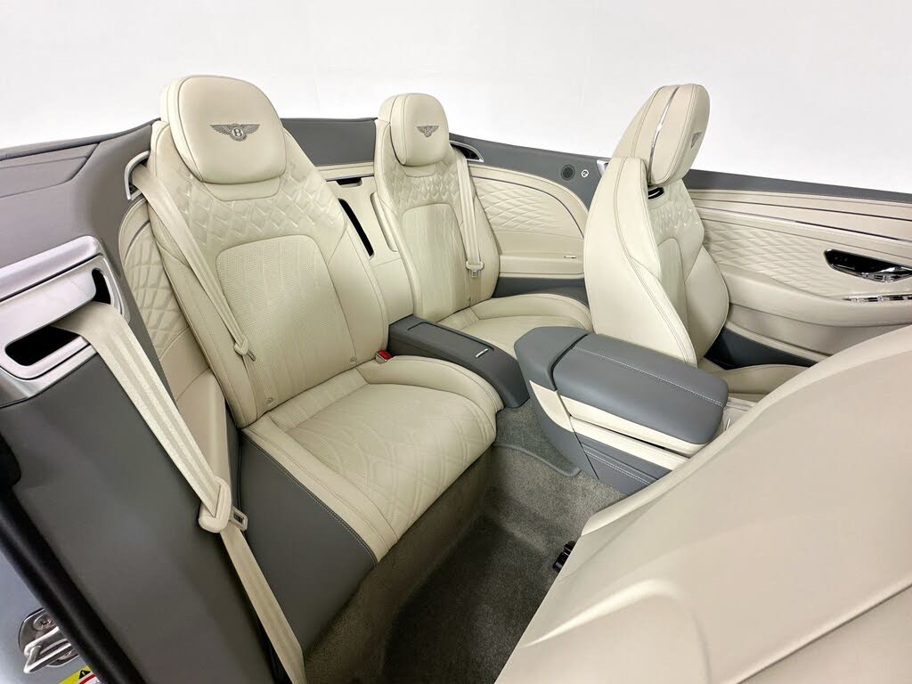 2026 Bentley Continental GTC Azure AWD photo 23